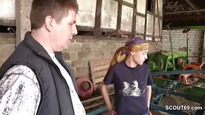 Une voleuse de milf bien roulée surprise et baisée hardcore porno vieille granny par la sécurité du centre commercial - Richelle Ryan