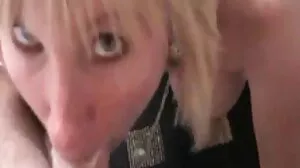 Randy Kasey Warner fait plaisir à porno vieille lesbienne sa chatte avec la bite d'un inconnu