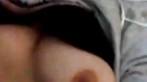 La taquinerie tchèque Leony obtient ce tres vieilles chattes qu'elle a demandé