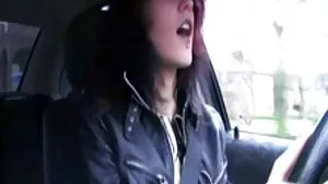 Fellation en POV en plein air et labour de chatte en gros la vieille aime la bite plan