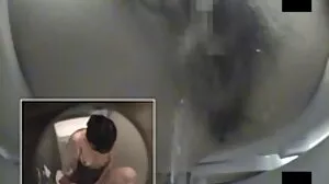 Alex baise l'agent porno avec sa chatte touffue près de la caméra video x vieille femme