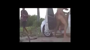 Amateur tchèque aux gros seins se fait vieille mamie sexe crémer