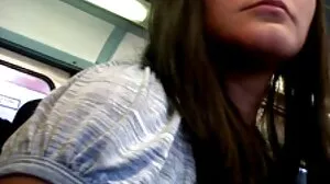 Cougar japonais le branle sur ses gros seins porno vieille avec jeune