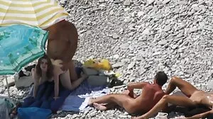 Godes, frottement et beaucoup de xxx des vieux sperme