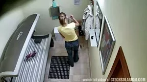 La belle-mère Misty Stone et vieille femme jouit Daya Knight se lancent dans le sexe lesbien tabou