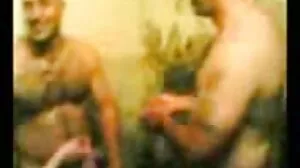 Léchez-le avant de porno de vieux et vieille le coller