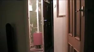 De douces porno vieille lesbienne adolescentes échangent leurs DILF pour se battre pour leurs droits avec le sexe