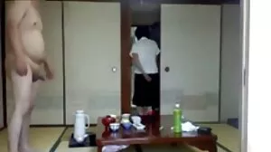 Hot eurobabe de 18 ans a des vieille femme se fait baiser relations sexuelles avec un agent