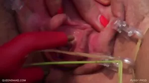 Anal lesbien d'une vieille lesbienne gratuit adolescente ennuyée