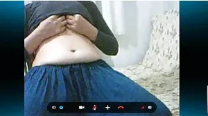 Une porno vieille 90 ans enseignante réticente frappe toujours Alyssa Cole