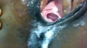 La salope solo vieille femme porn coquine Lexi Dona joue avec sa chatte