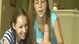 Faux vieille cougar lesbienne argent pour vrai anal