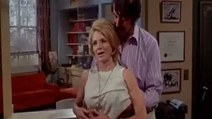 Flexible Ella vieux et jeune sexe essaie Les Jumbo Cock