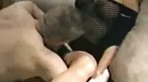 Julie vieille aime le sexe paie l'aide avec son gros cul juteux !