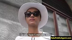 Teresa a des tatouages ​​d'ailes d'ange et une bite dans le chat video sexe vieille mature