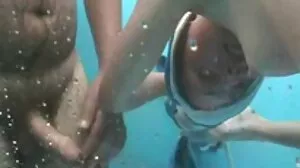 Très petite teen film porno jeune vieux amateur allemande baise en collants en nylon