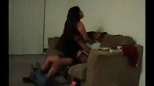 LIFESELECTOR Une MILF affamée d'anal a grosse vieille poilue besoin de vous en POV