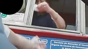 Kenzie aide son petit frère à guérir de sa vieilles porno maladie avec le sexe